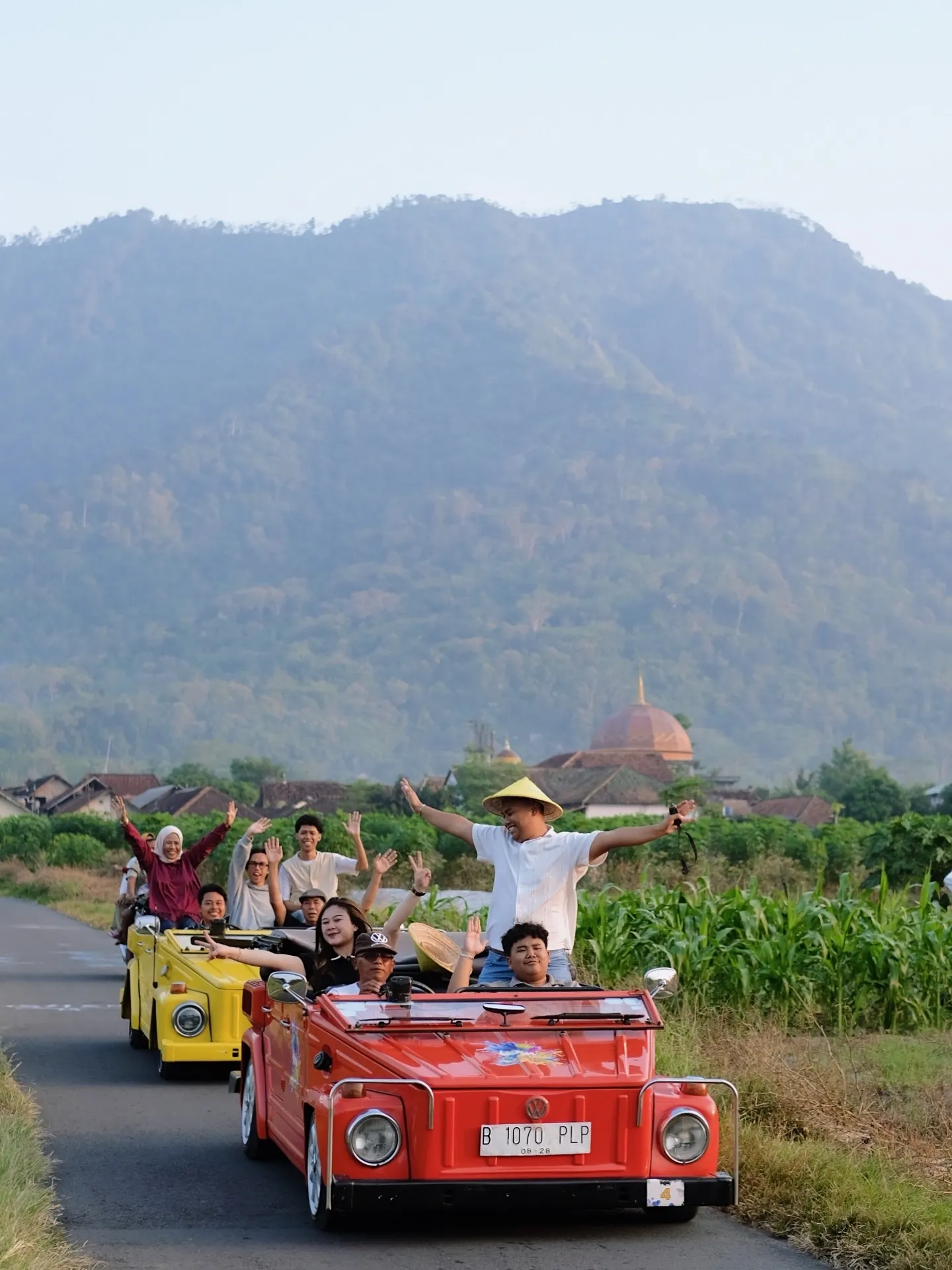 VW BOROBUDUR LONG TRIP